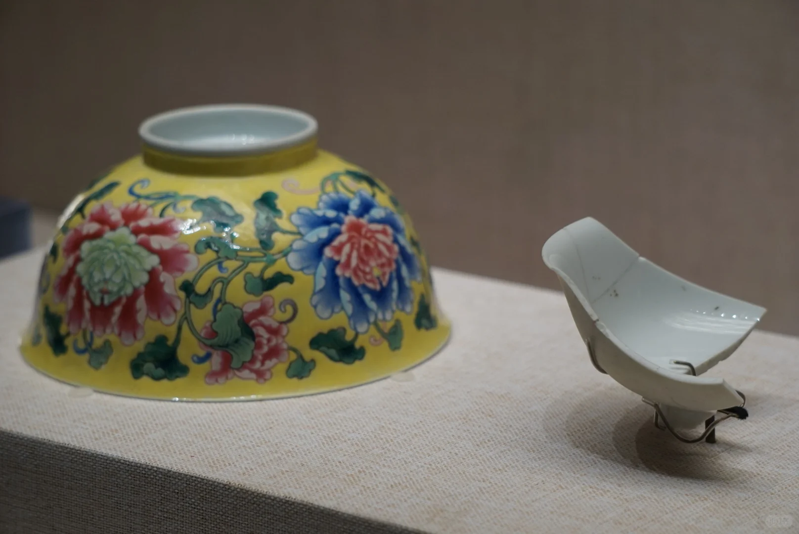 用手铲 在砖瓦与泥土中找到600年的建都史