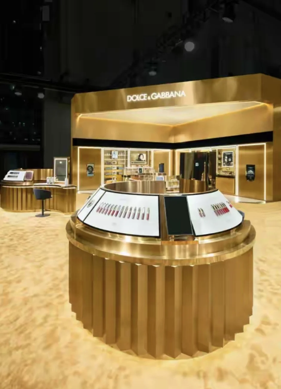 杜嘉班纳押宝中国美妆？！