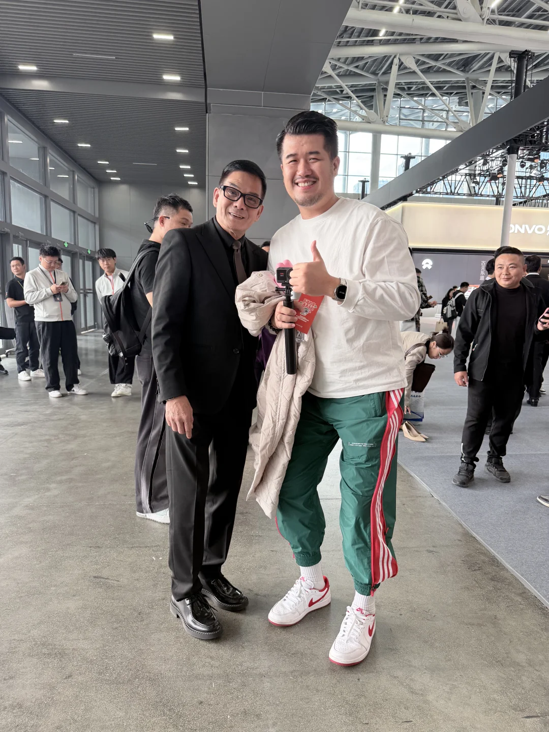 广州车展很有幸和李国麟老师和黄智贤合影