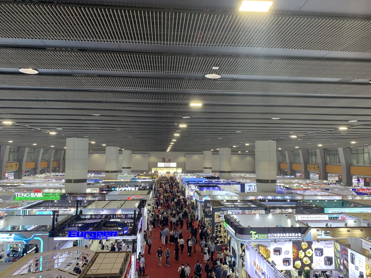 外贸人硬闯广交会