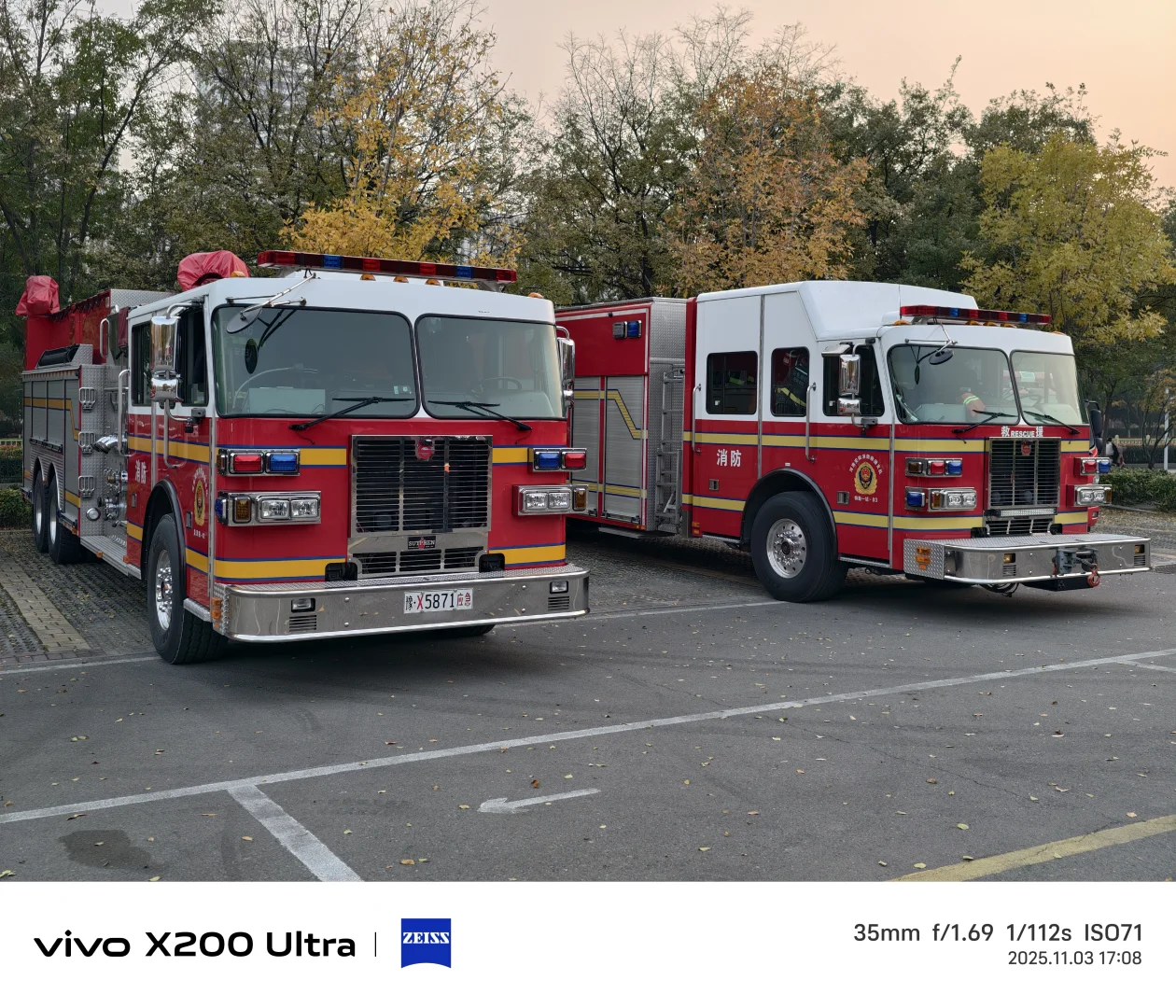 美国赛特峰重型抢险救援车+细节图