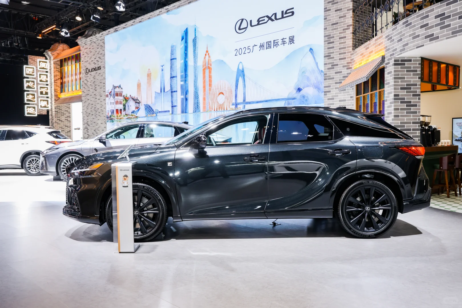 非常有意思的一届车展，融入了广州特色