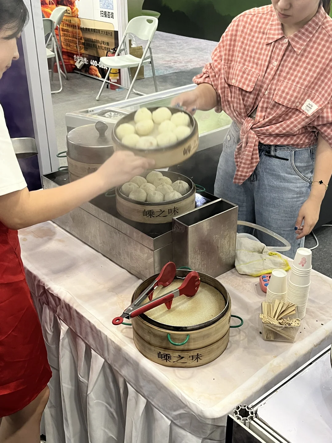 女大勇闯广交会