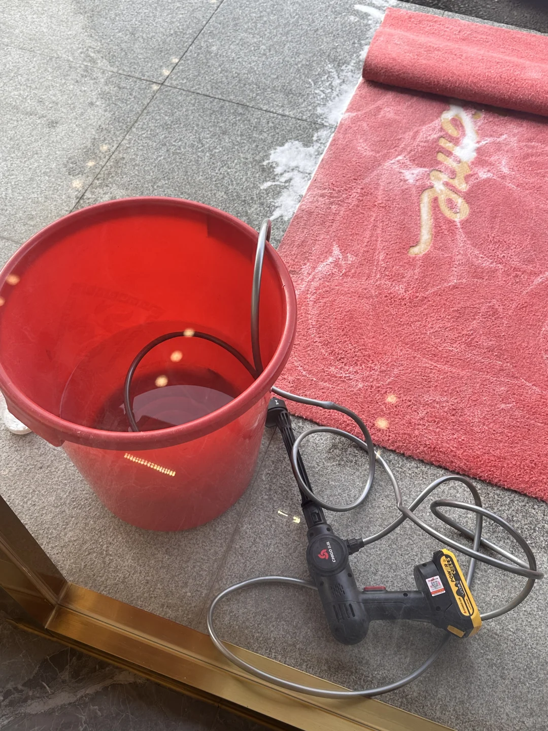 名酒专卖店上班的日常