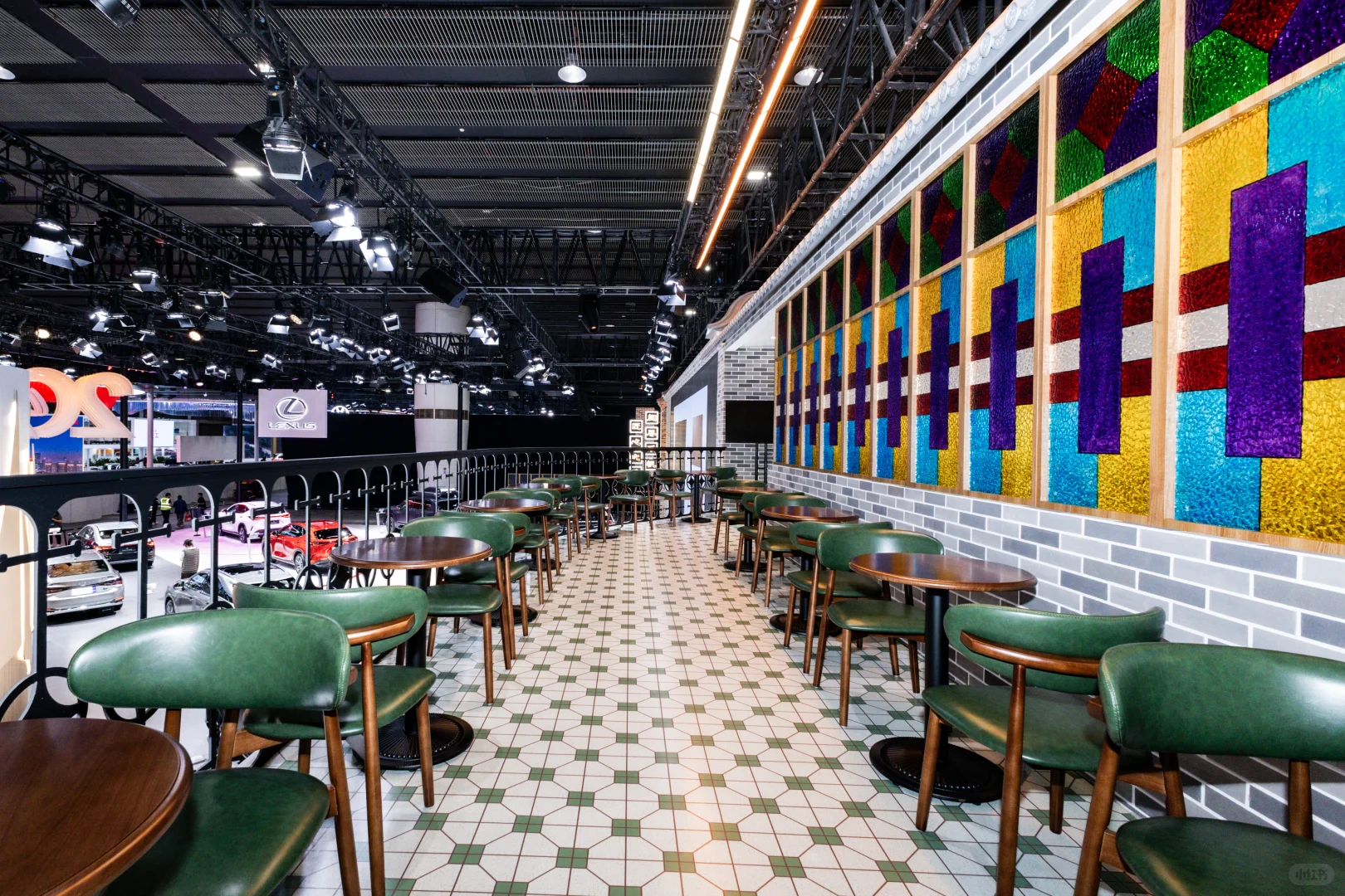 非常有意思的一届车展，融入了广州特色