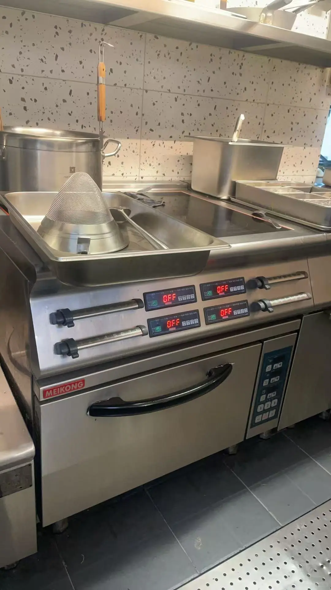 全电厨房设备供应商