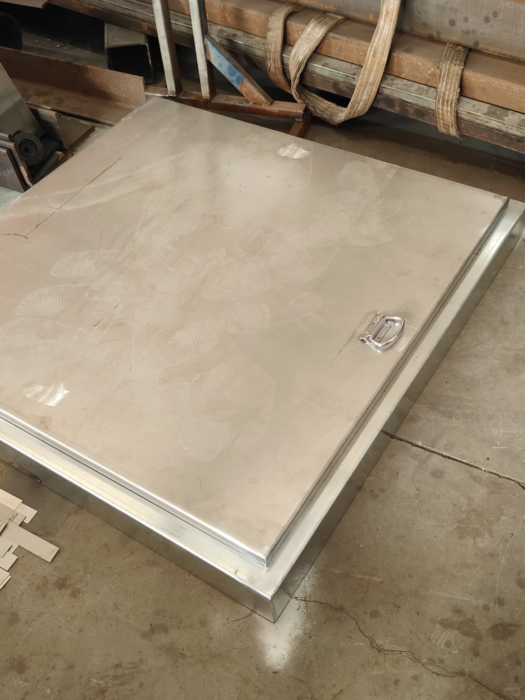 与钢铁金属打交道的一天天