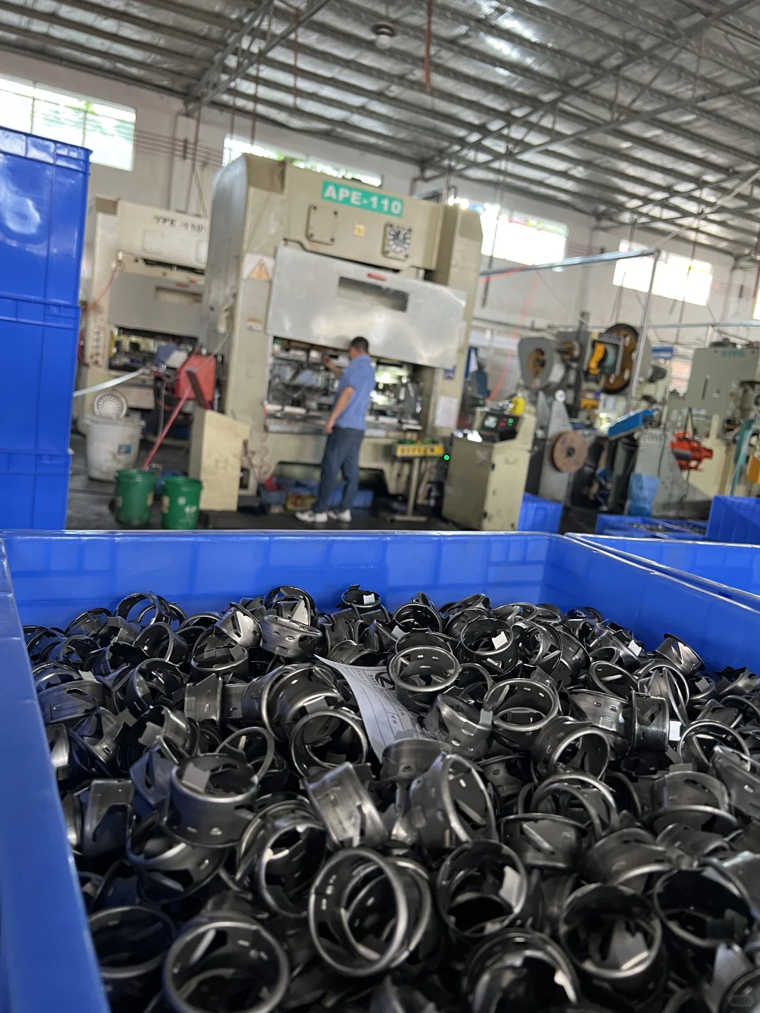 A股大涨，跟我们五金厂有什么关系呢？