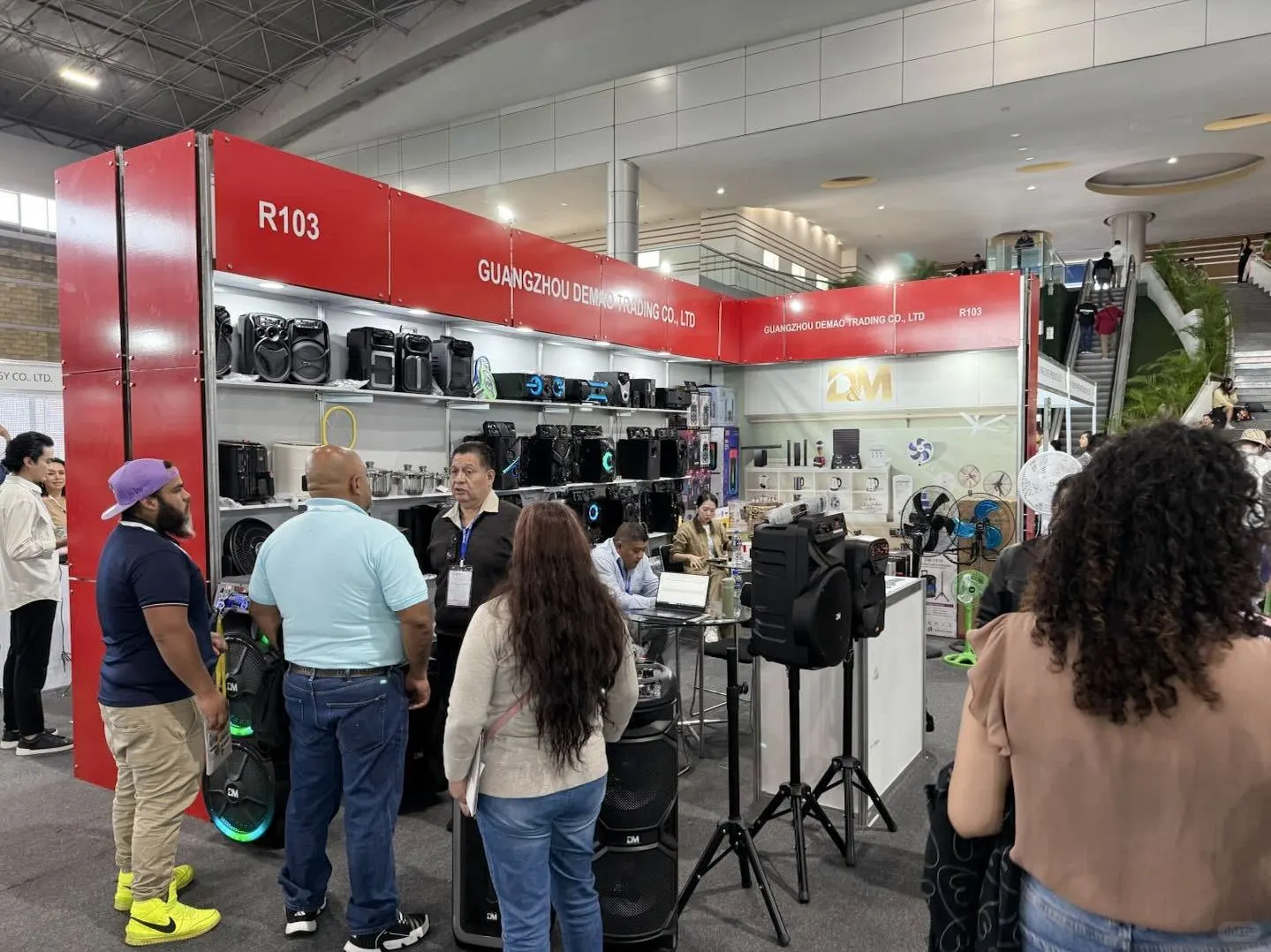 迪拜AES家用电器展新玩法！更懂商机