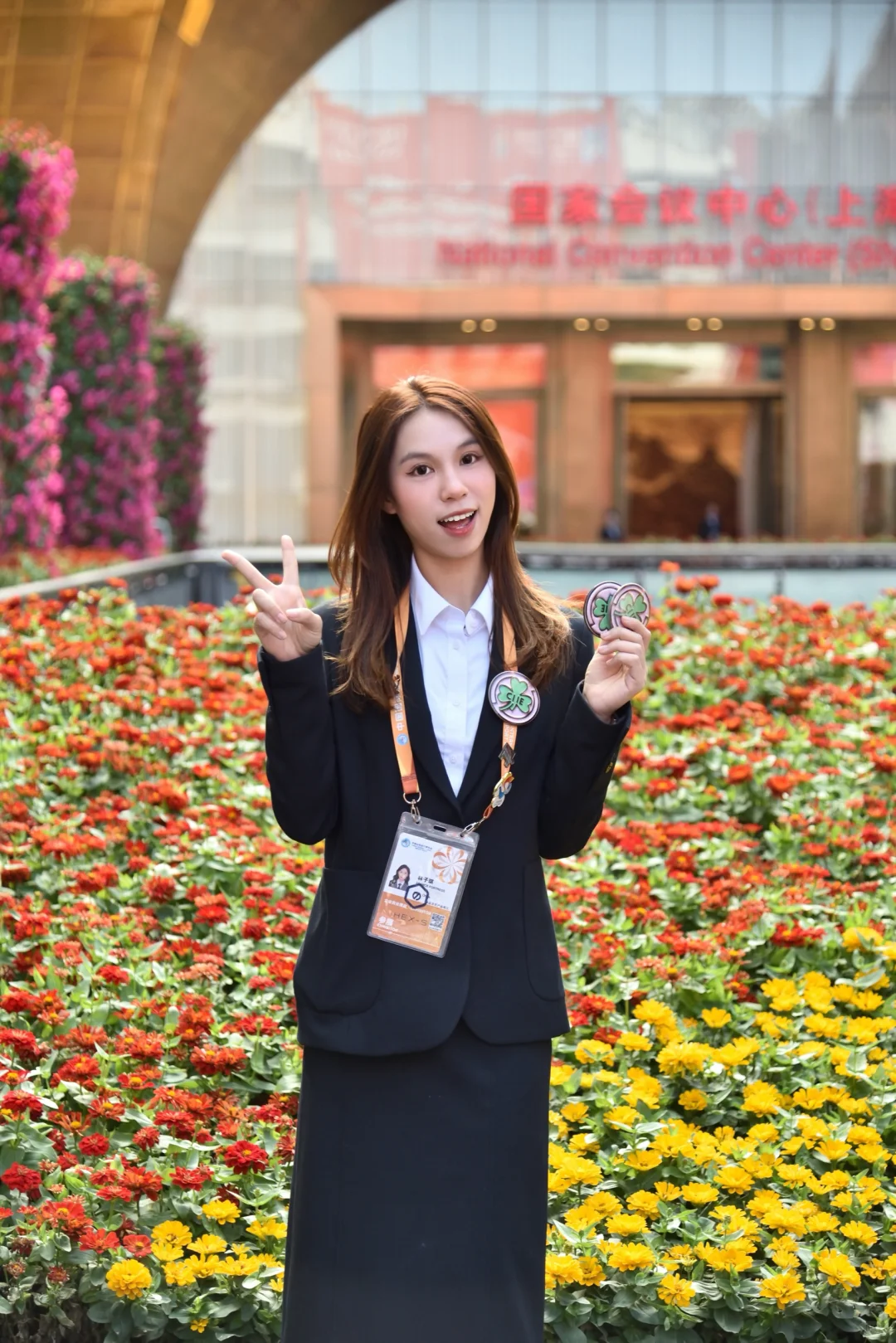 06女大带薪?勇闯进博会｜我的青春五百一天