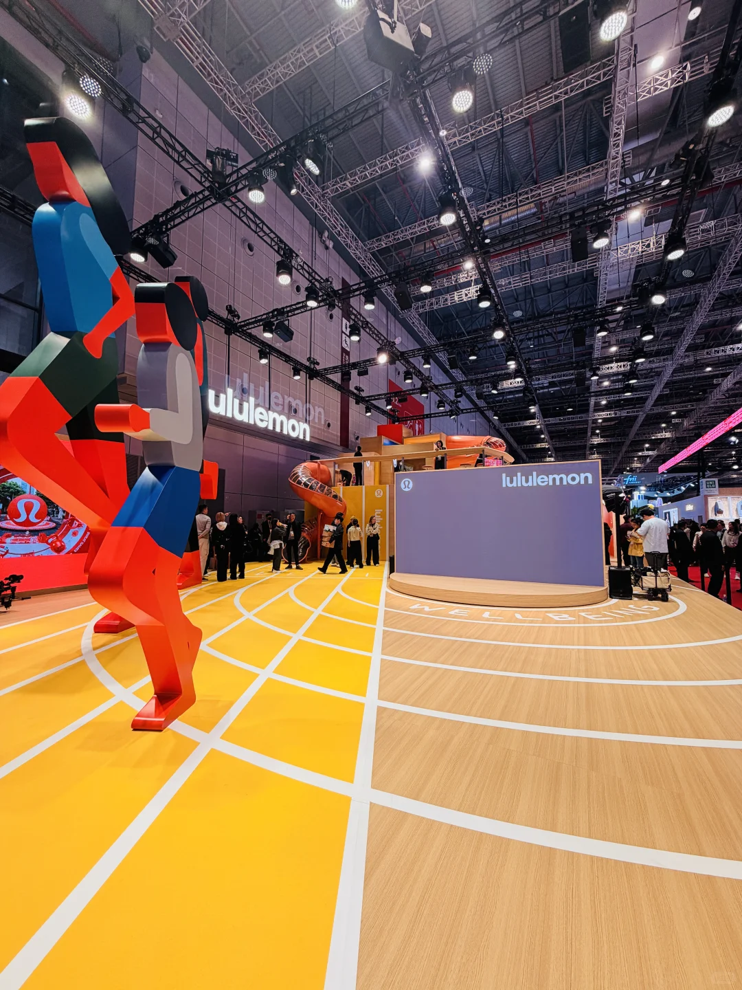 第八次进博会-见到了唐嫣！买了钻石！