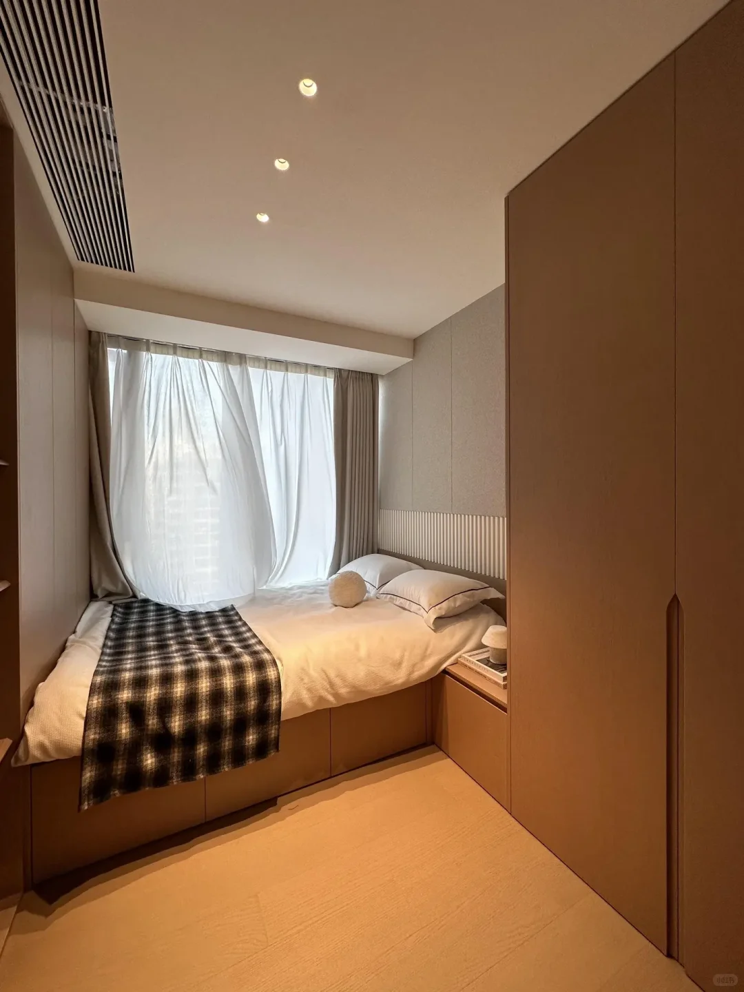 个人转租 大型落地窗 价格来谈