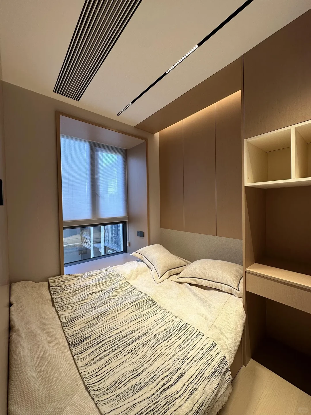 个人转租 大型落地窗 价格来谈