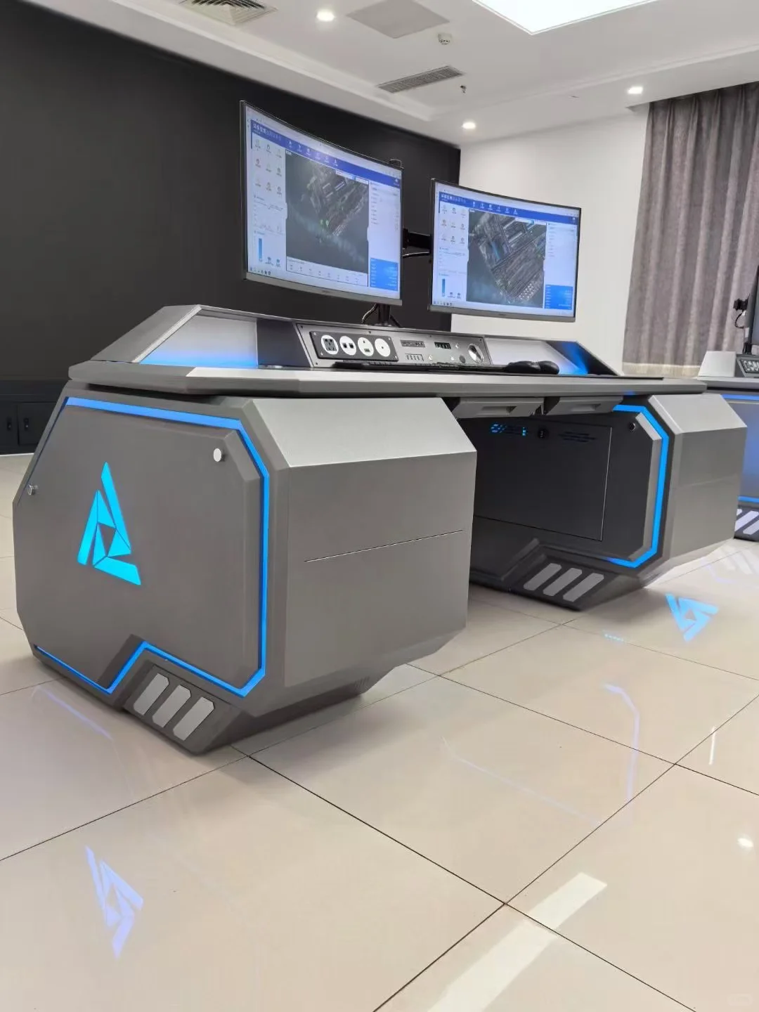 到底什么行业需要监控操作台？