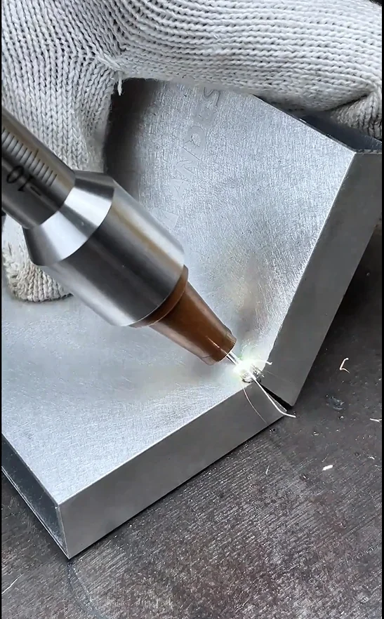 手持激光焊接机革新工业制造