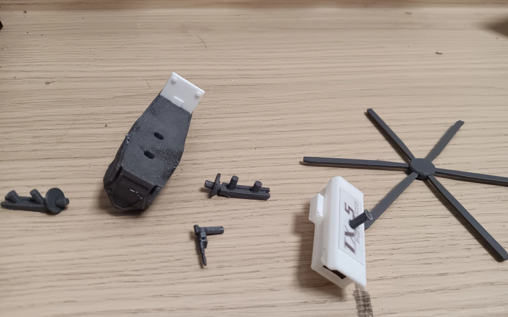 9块9买的监控运输机