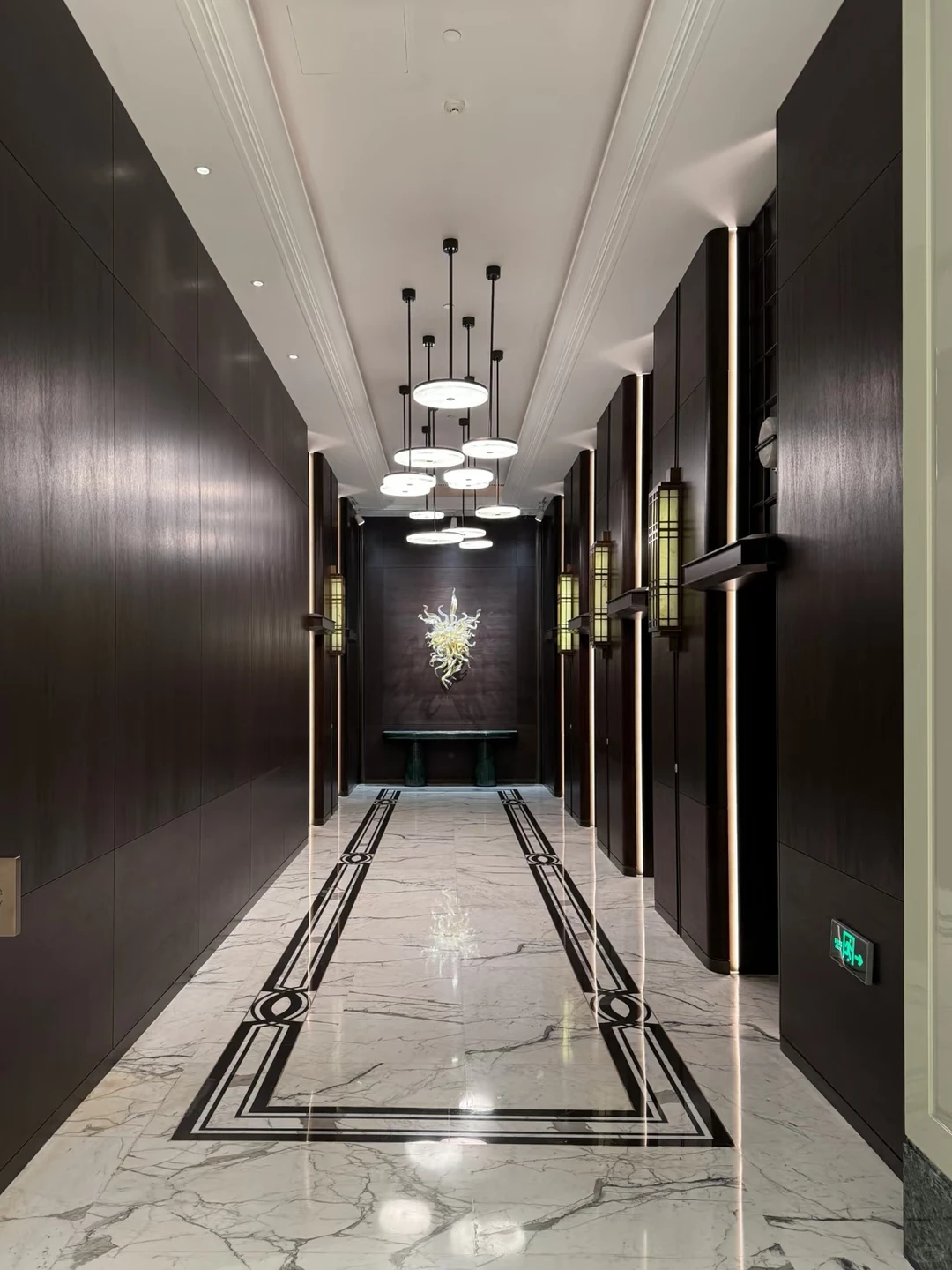 有人去上海吗？上海静安瑞吉酒店价格大跳水