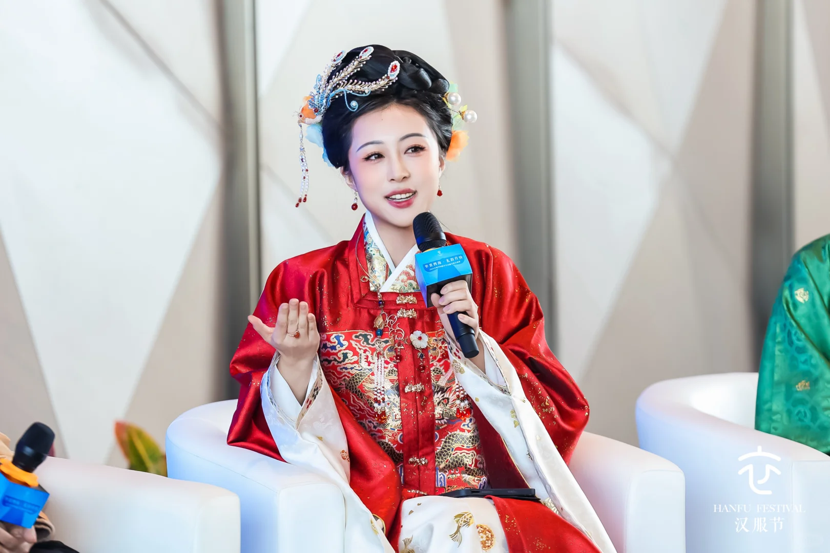 新闻｜受邀教育部全球汉服论坛分享出海心得