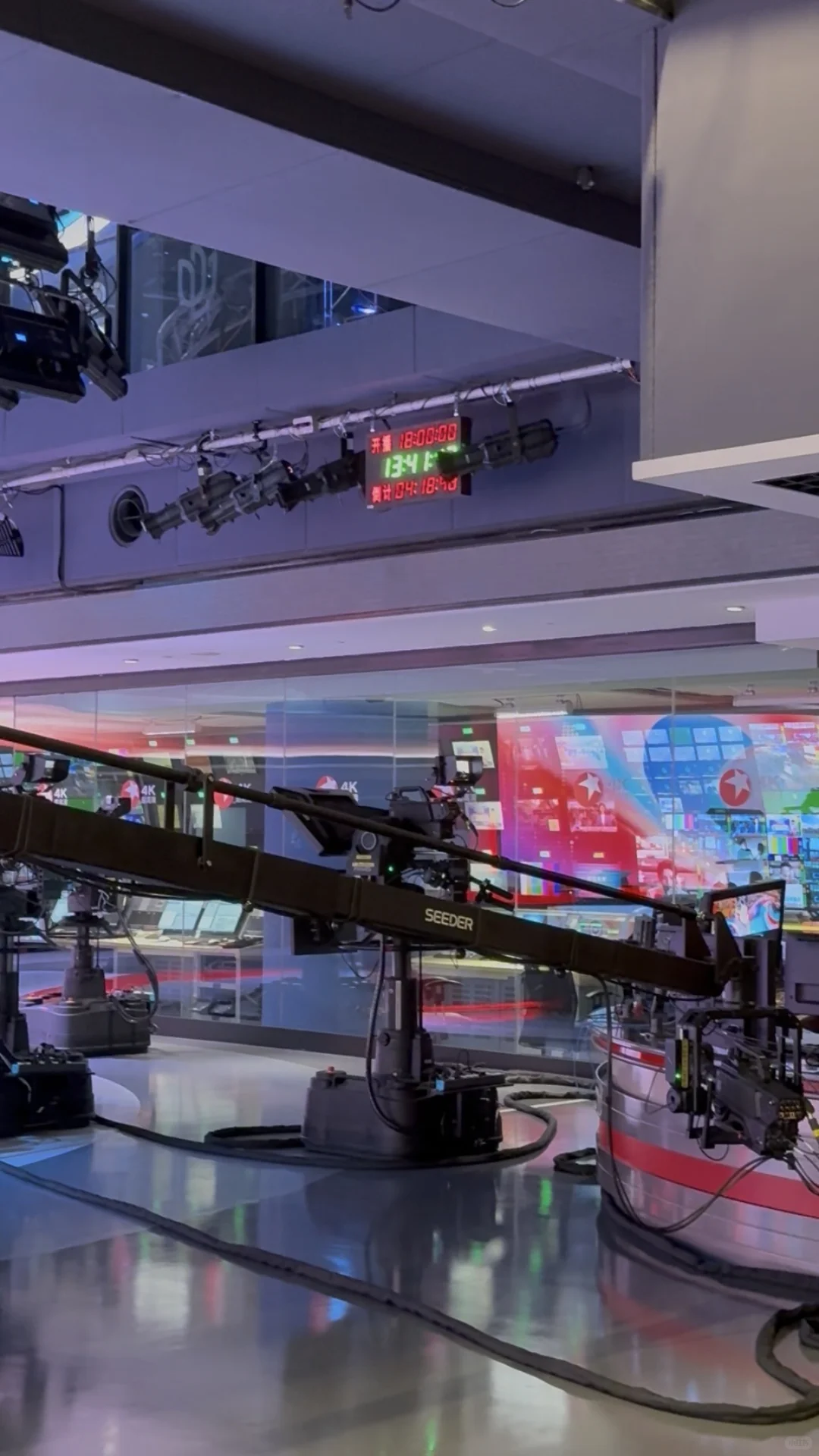 研1勇闯SMG国际传播中心！被广电人狠狠震撼