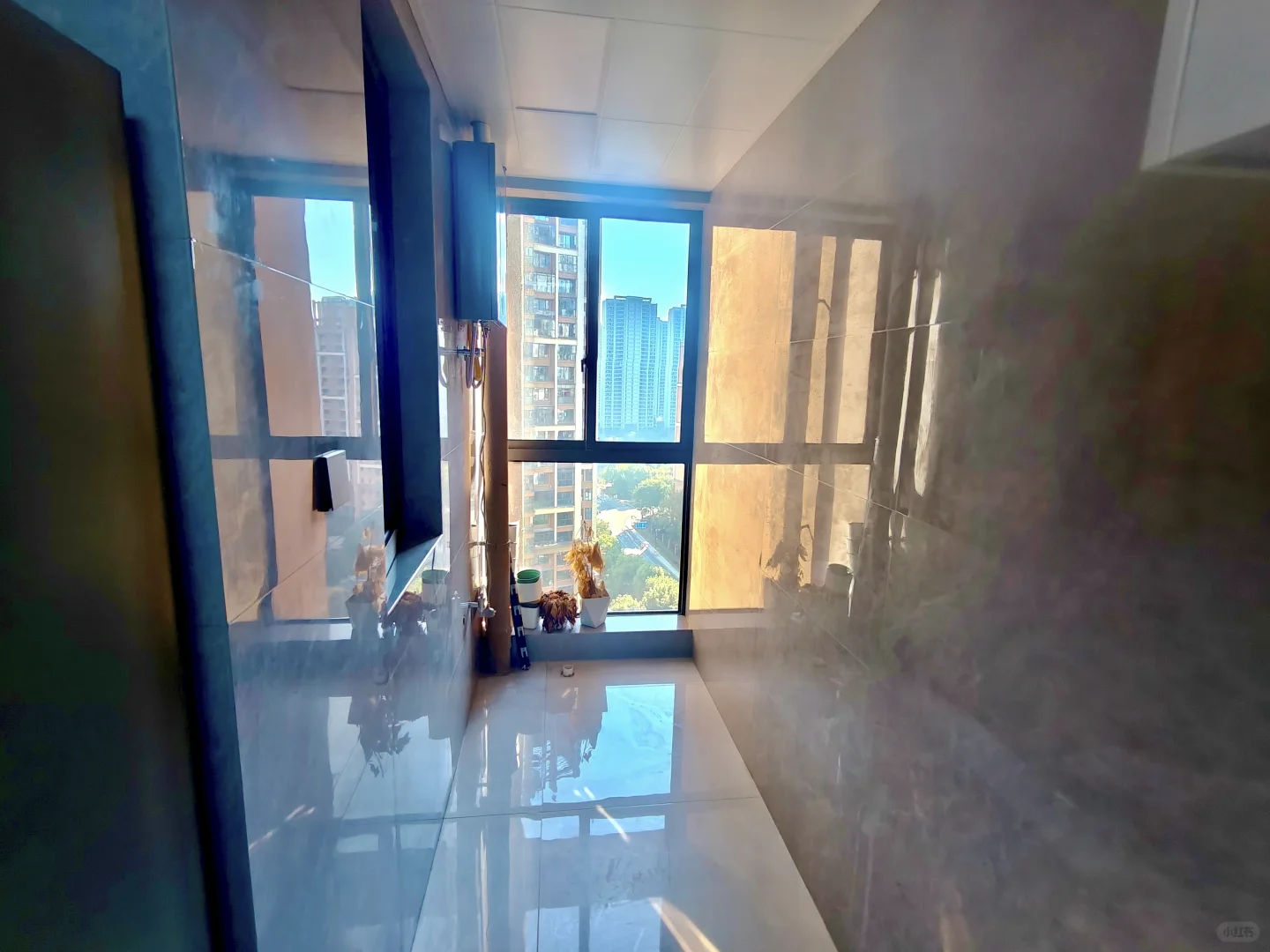 星汇花园封窗去年3500今年2400！！价格可聊