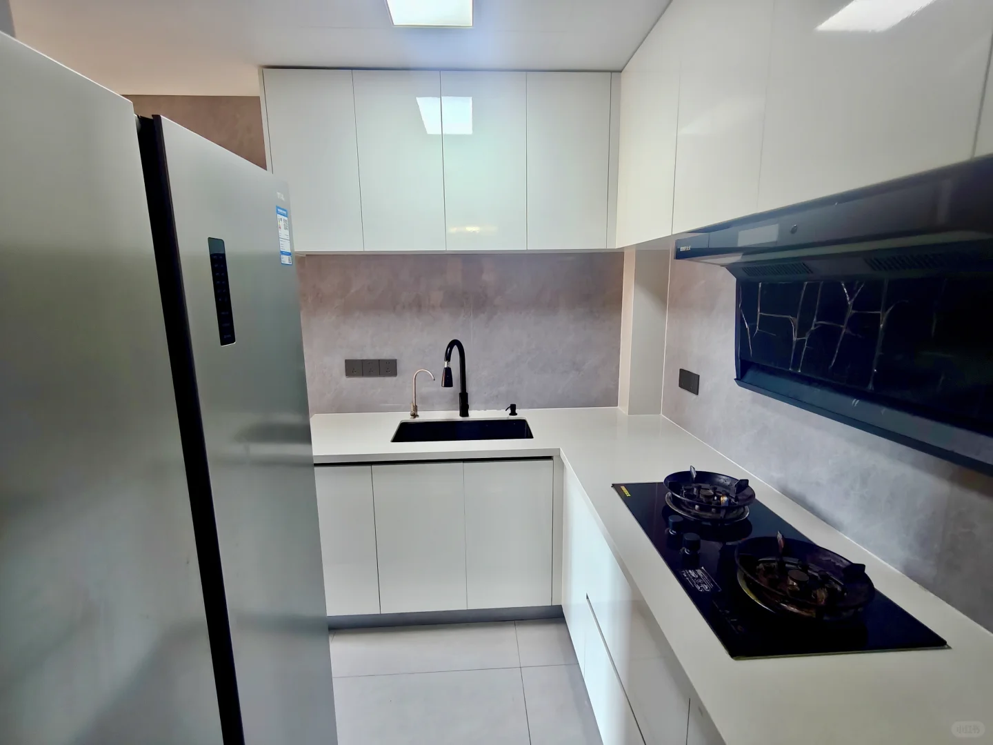 星汇花园封窗去年3500今年2400！！价格可聊