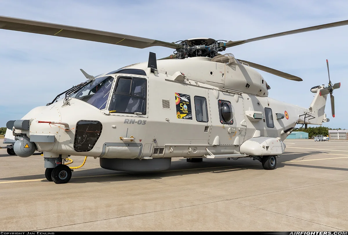 双发多用途直升机:NH-90?