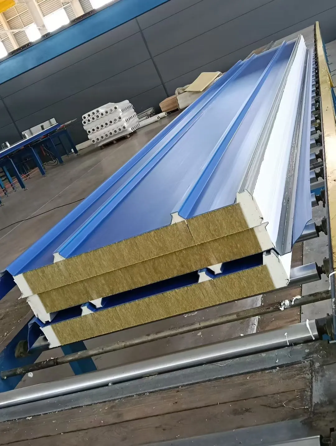 宁夏tpo柔性光伏防水屋面板厂家