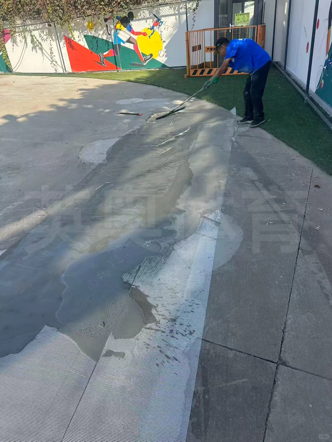 塑胶跑道旧基础修复