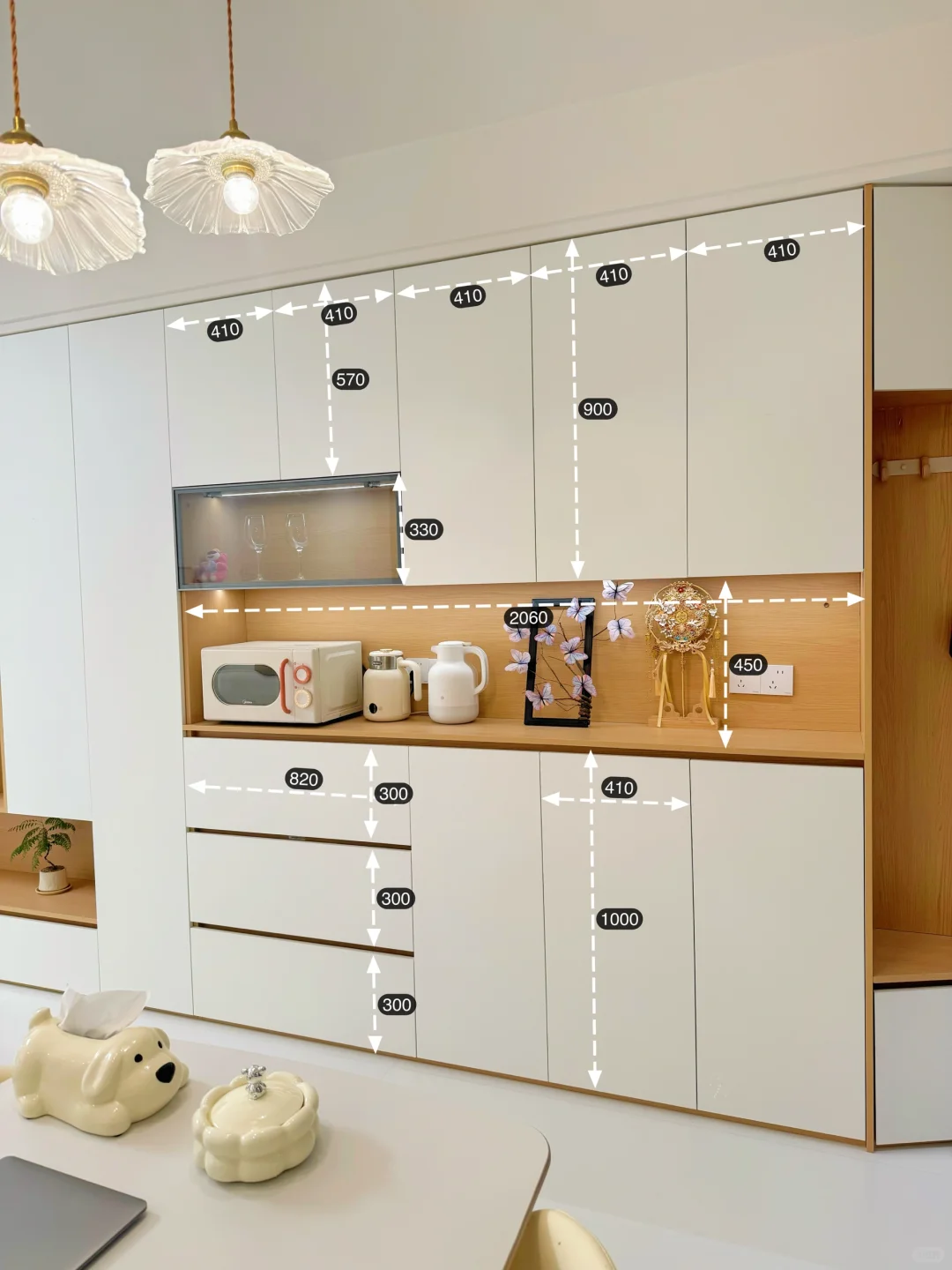 被疯狂抄作业的满墙柜子，?1.2W 值不值呢