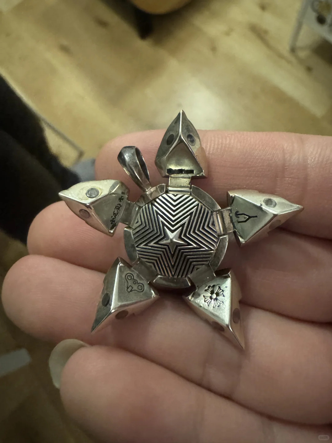 上海克罗心高于市场价回收！实体门店！