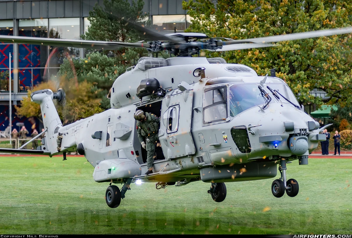 双发多用途直升机:NH-90?