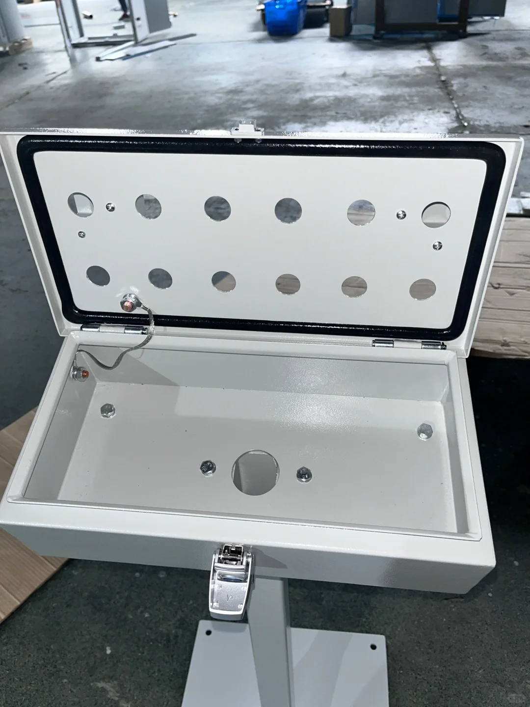 控制盒展示一下