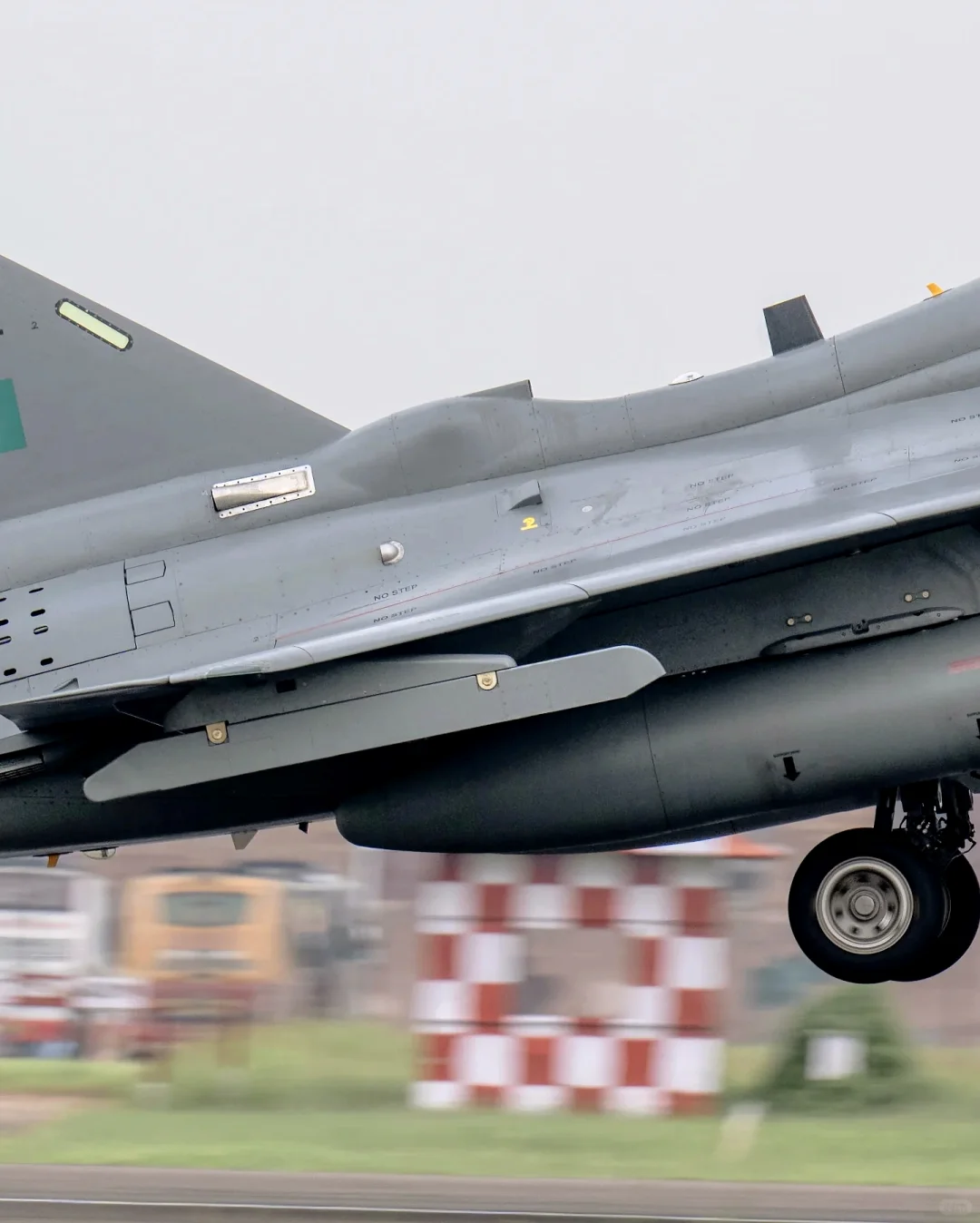 雄心有嘉，能力有限的印度光辉战机