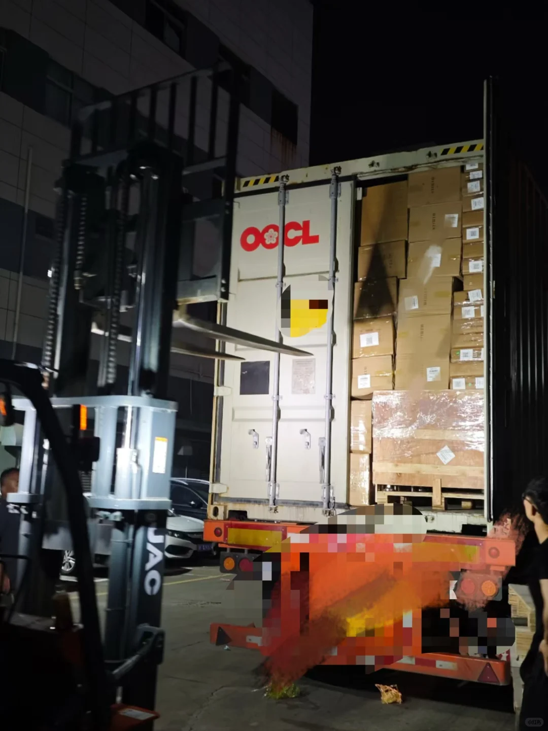 中国货物进入墨西哥，主要有manzanillo，laza