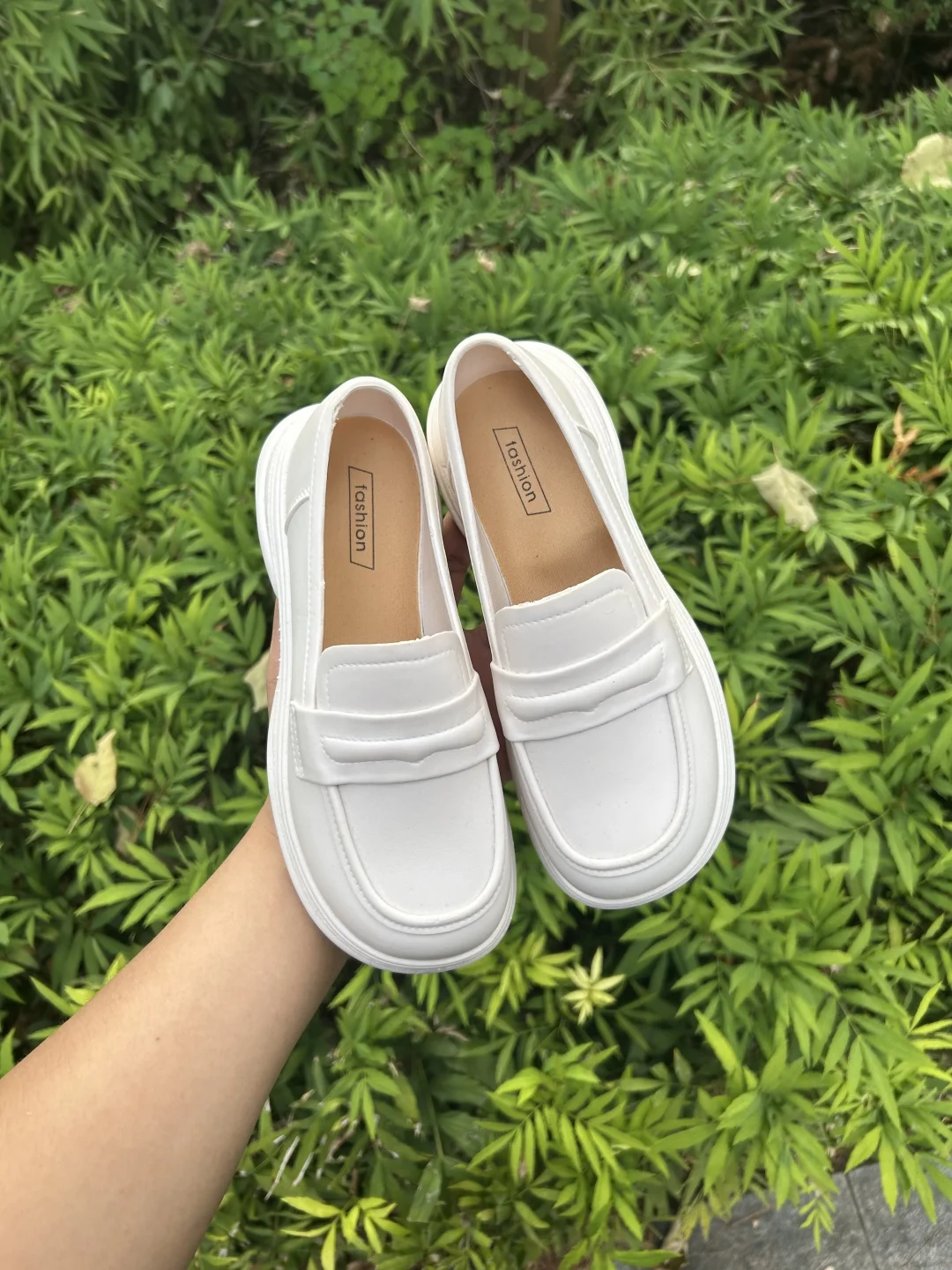 救救?单鞋老板竟然非让卖10块包邮啊啊！