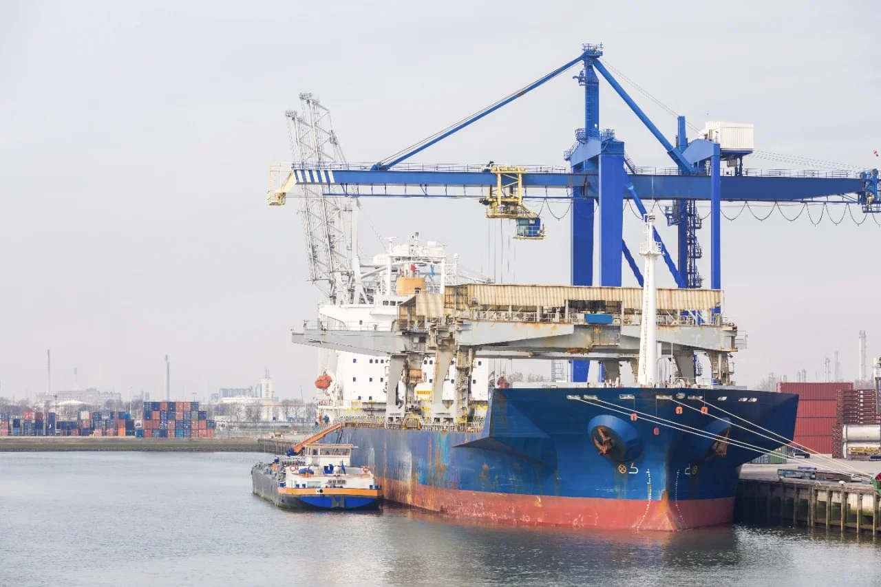 西非航运震荡！MSC 暂停马里服务，跨境运输