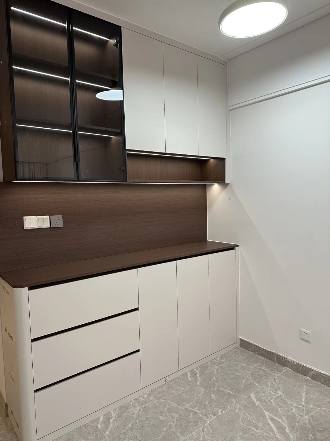 全屋定制总算是弄的差不多了