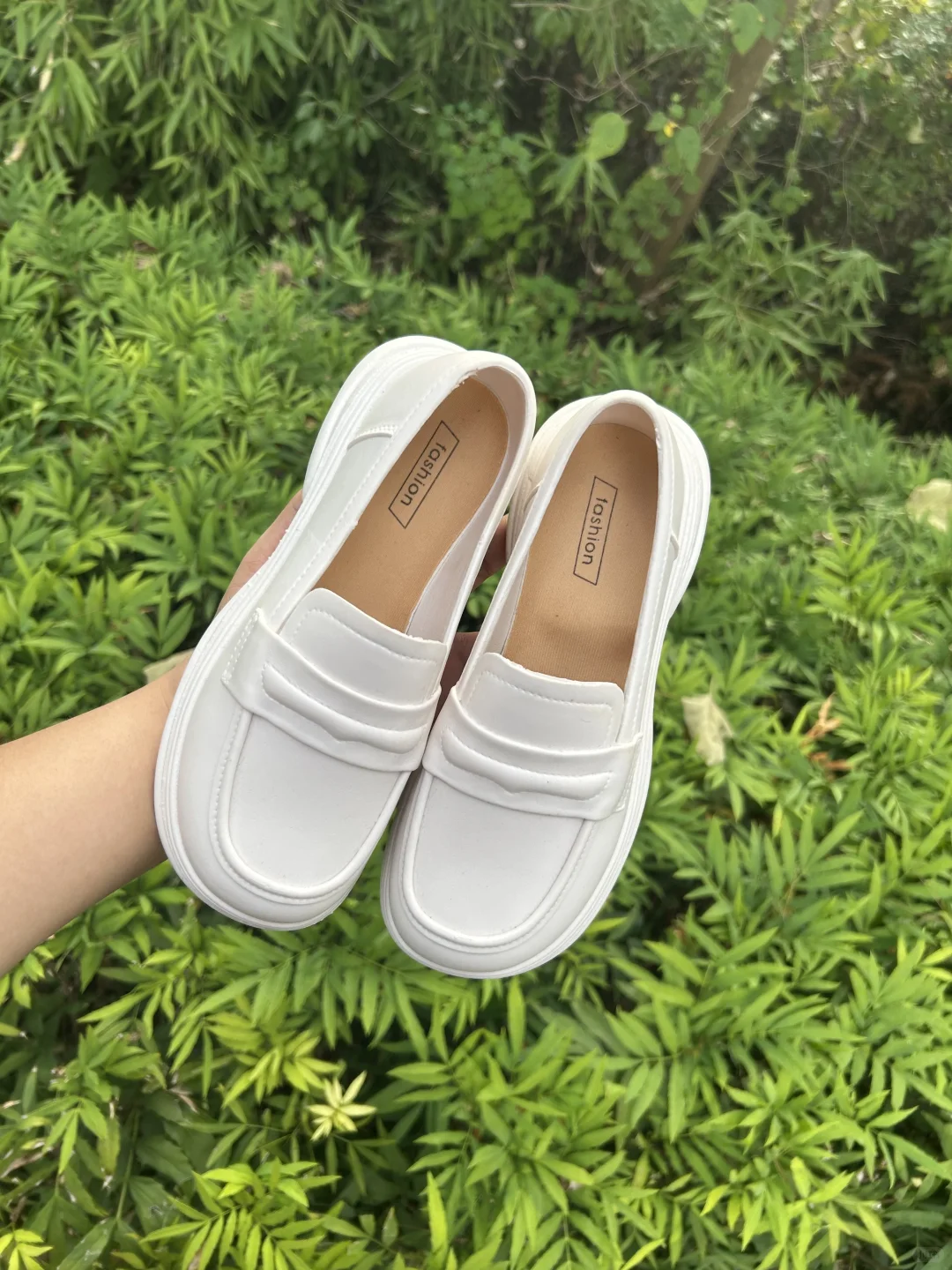 救救?单鞋老板竟然非让卖10块包邮啊啊！