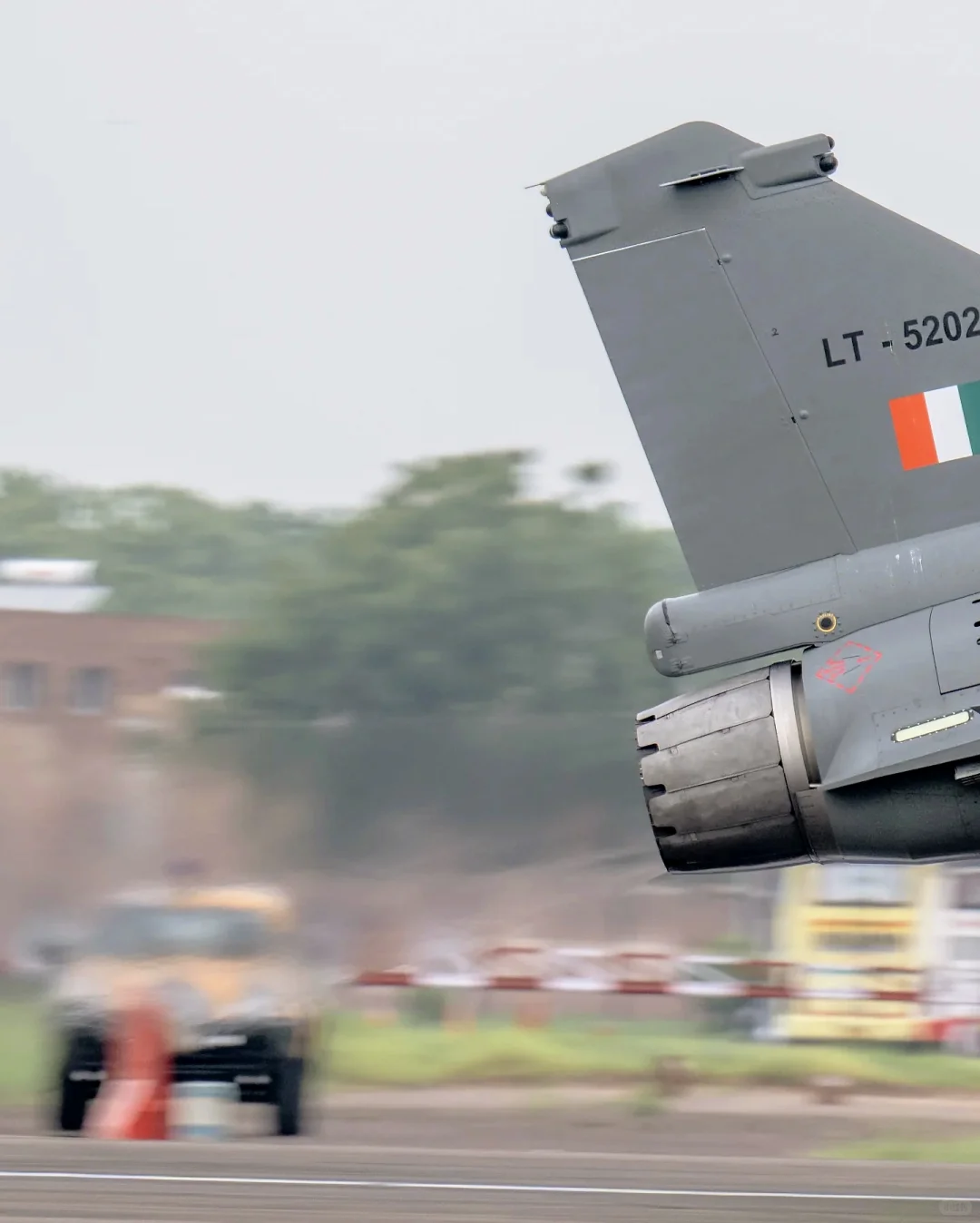 雄心有嘉，能力有限的印度光辉战机