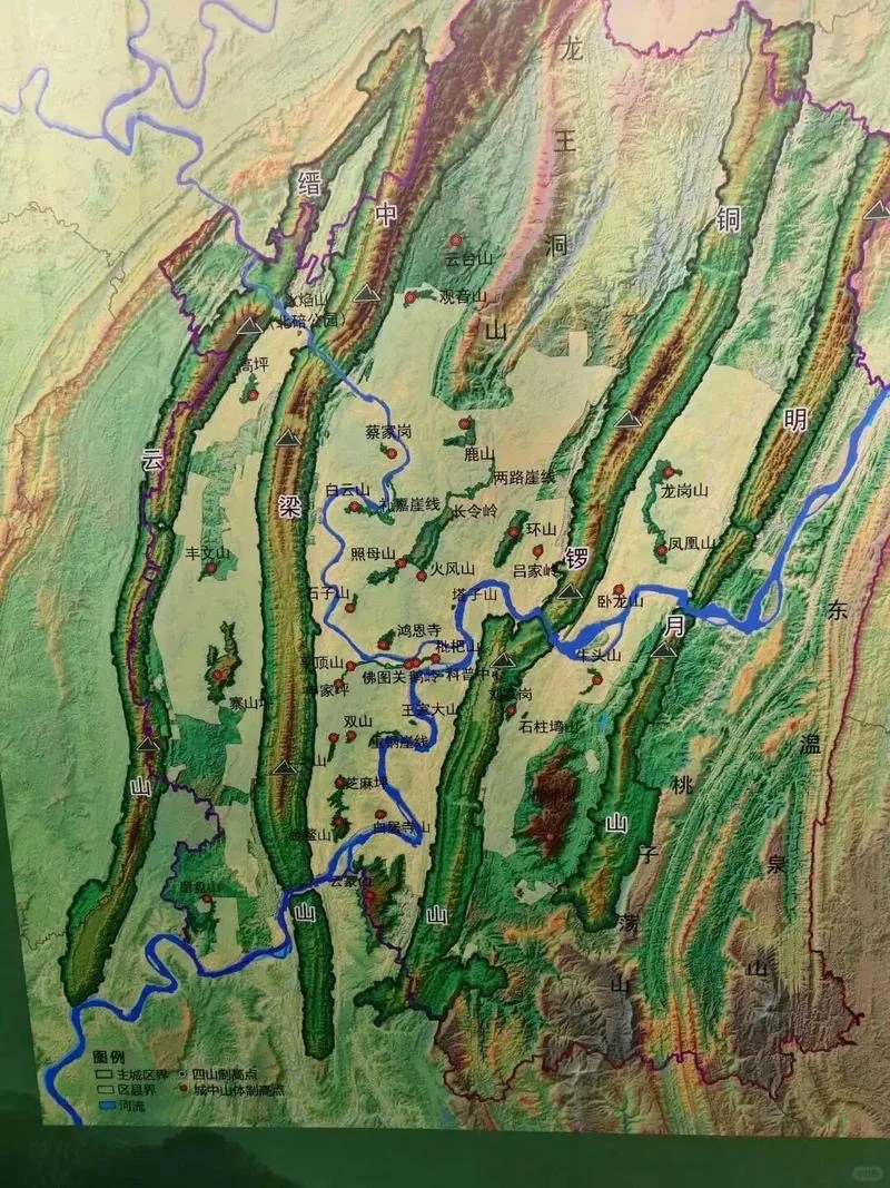 山城重庆：火锅之都，真是满眼全是山山山山