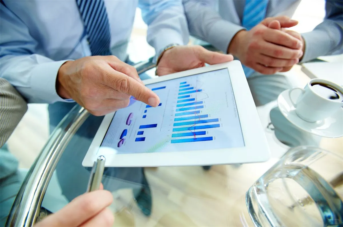 基于电力设备的新型技术革新与挑战