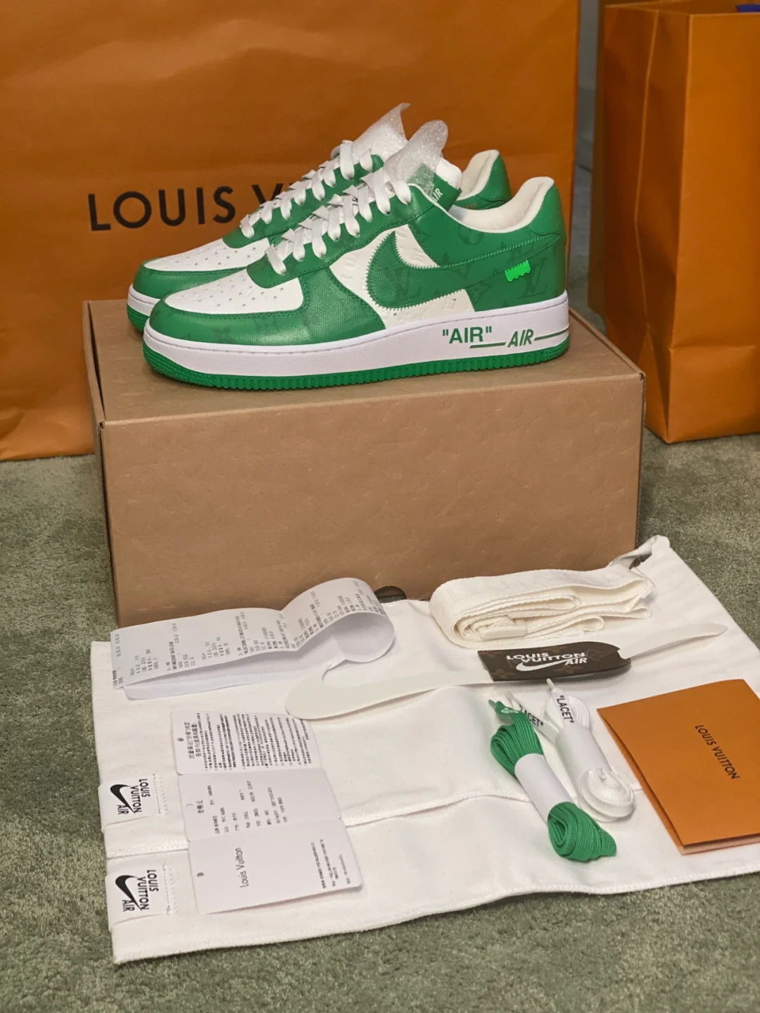 Lv 联名AF1 今年鞋王 走势行情如何判断？