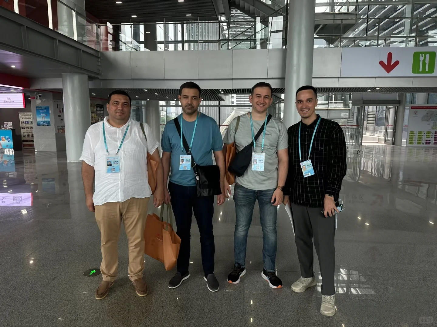 如何用谷歌开发国外采购商客户