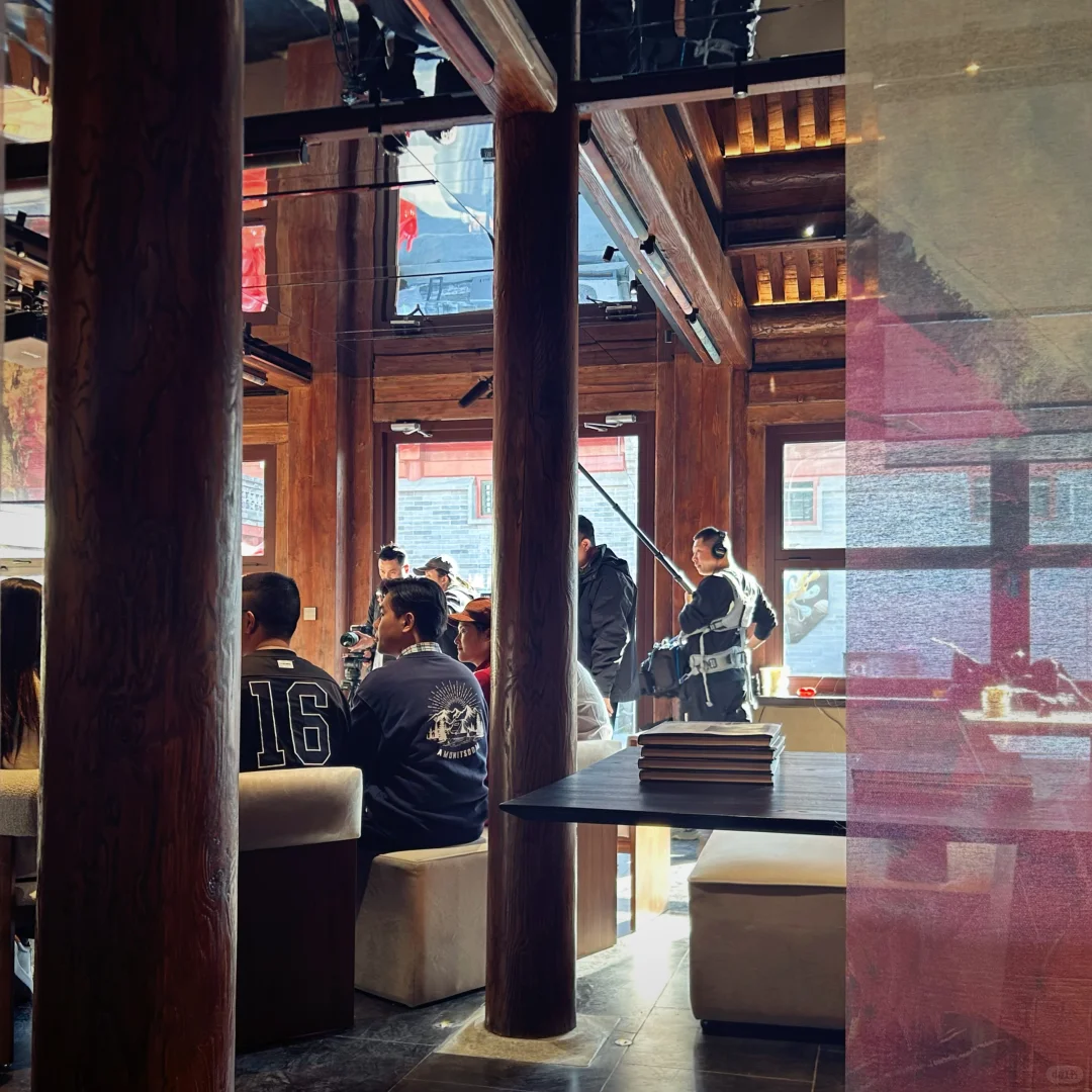 中国日报拍摄，探讨两岸关系