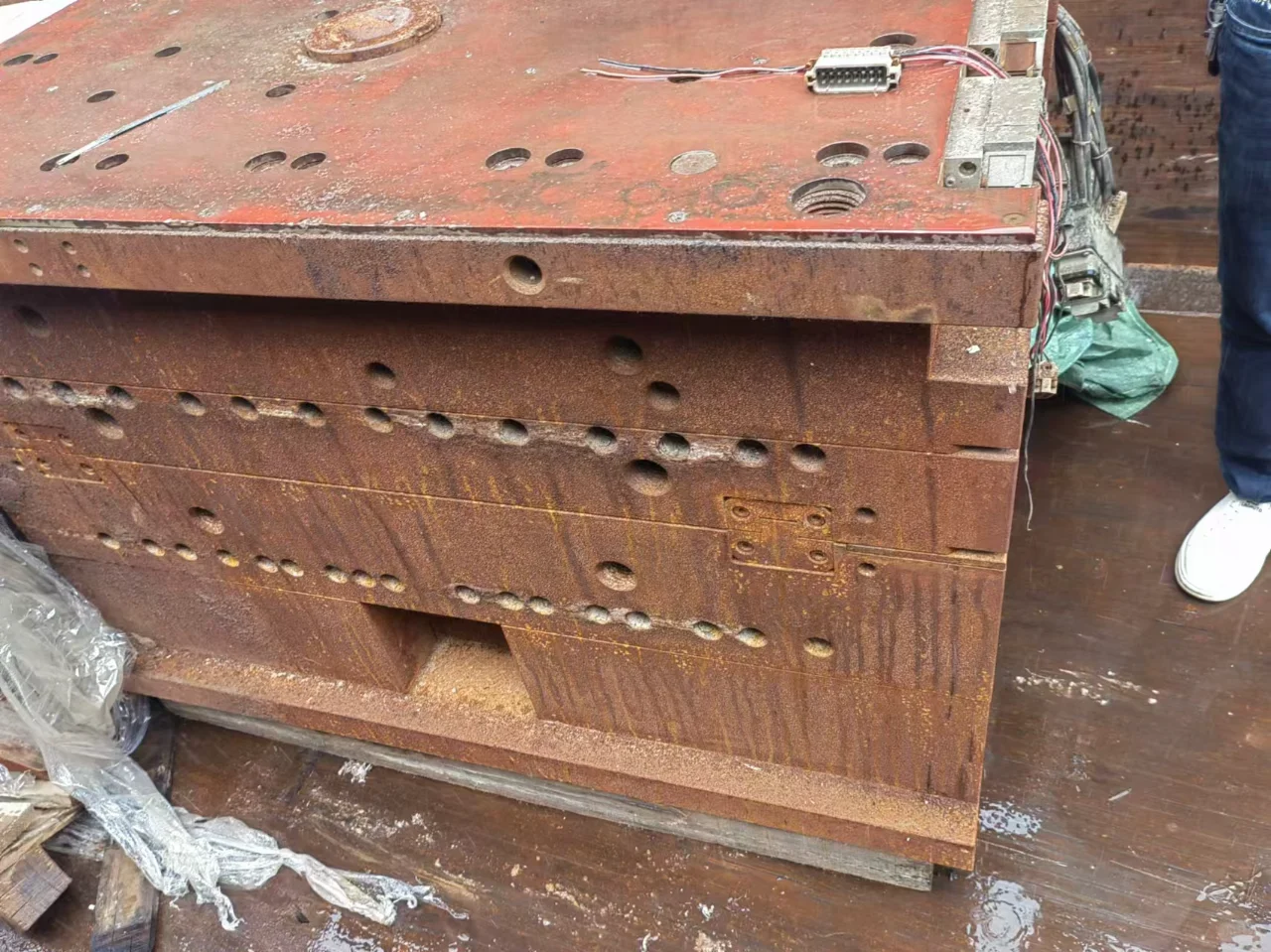 广州废模具回收模具钢回收模具钢收购