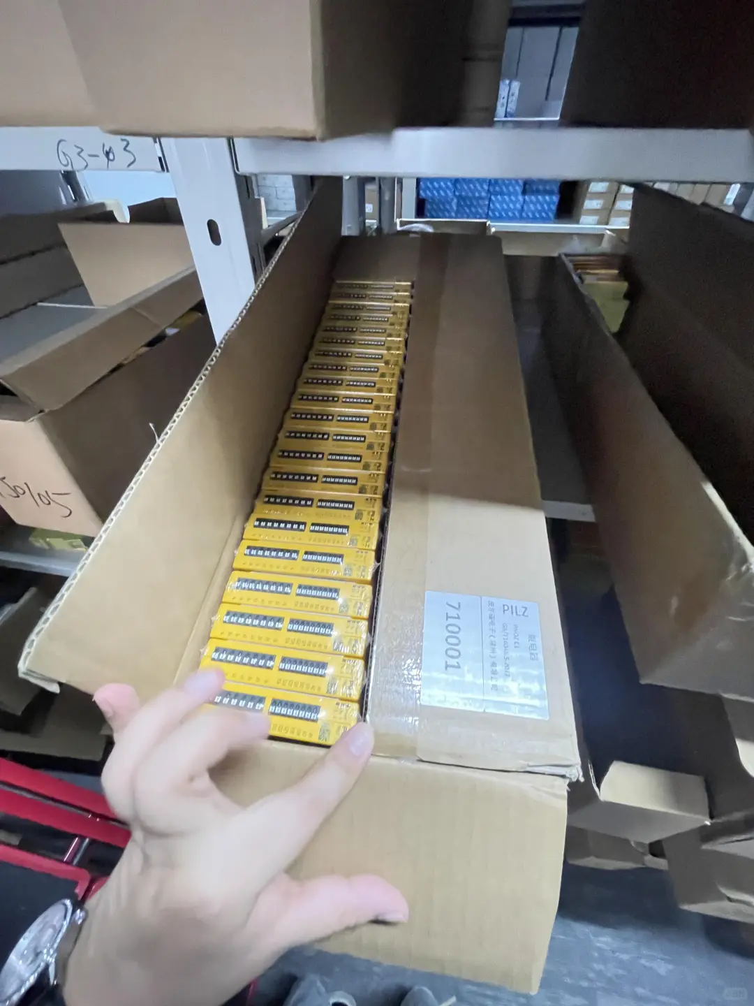 35+女性欧美自动化设备销售～