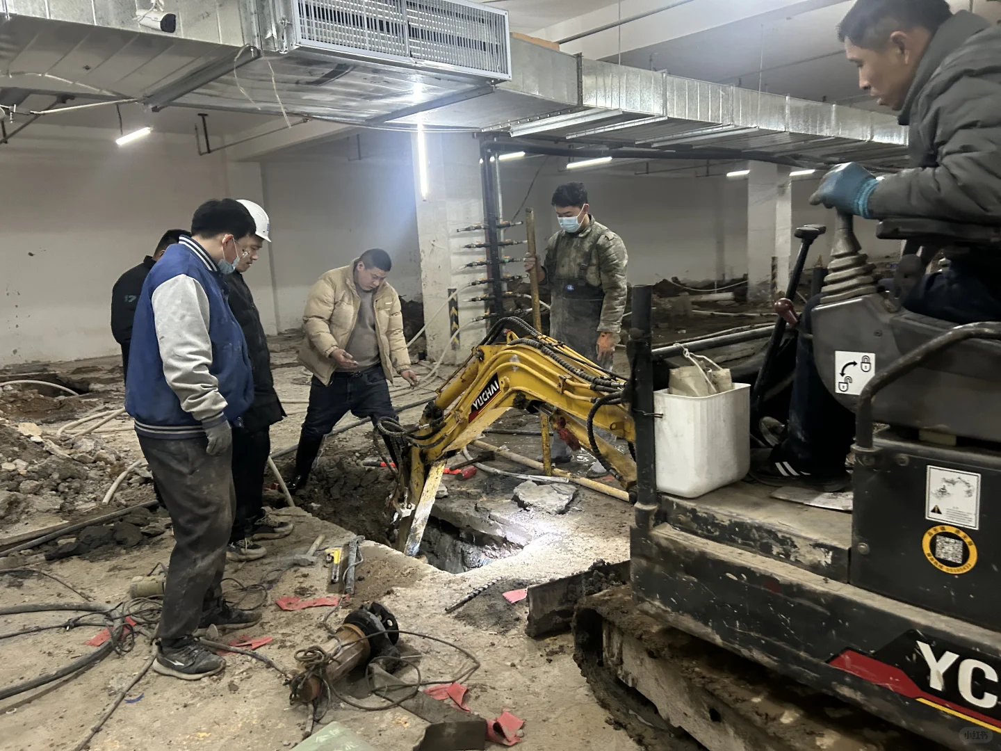 专业处理别墅地下室、小区地下室积水渗水