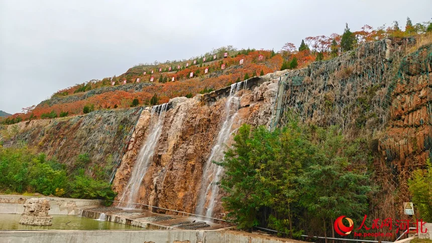 “生态伤疤”蝶变“网红地标”