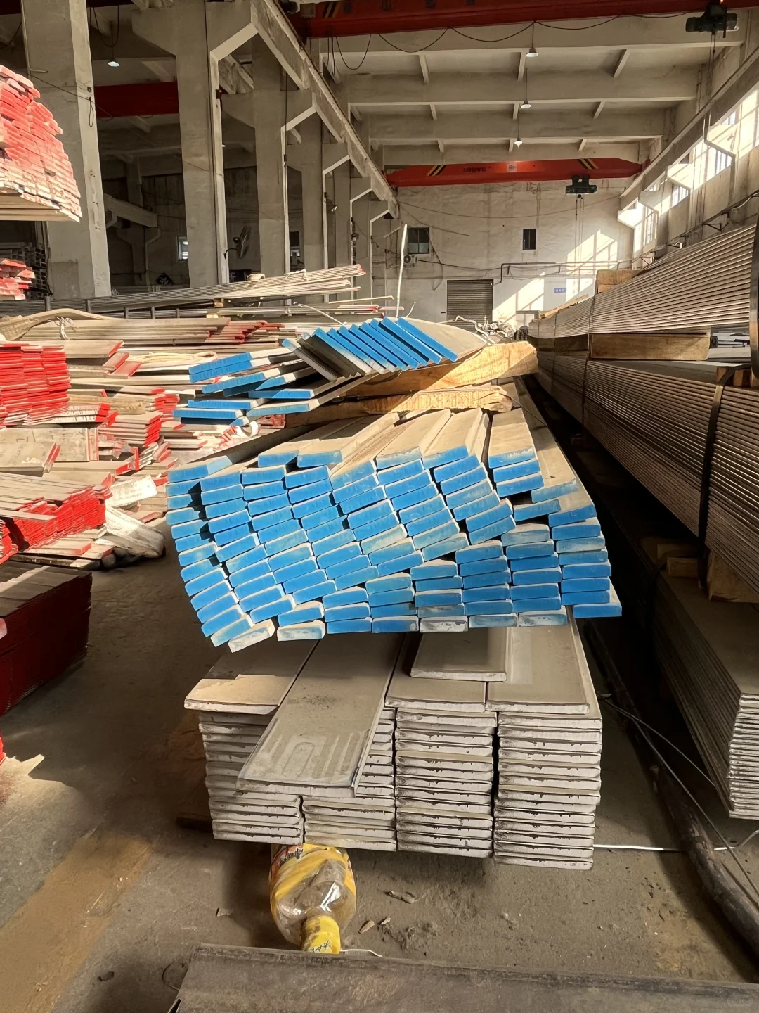 00后毕业女大钢材生卖钢第422天?