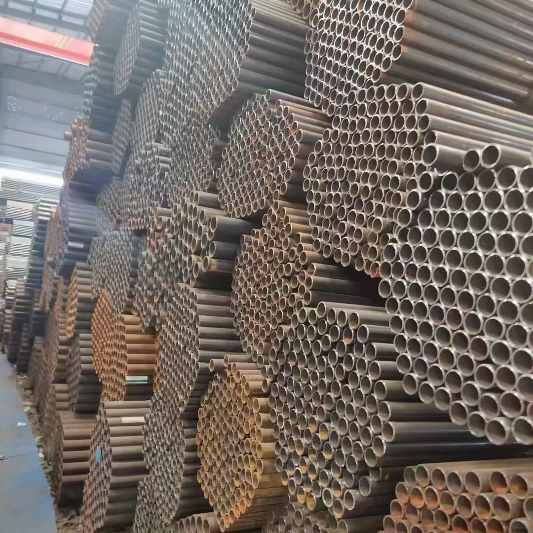 卖钢材的小姐姐